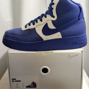 HOLIDAY SPECIAL,ON THESE CUSTOM MADE NIKE SZ 9